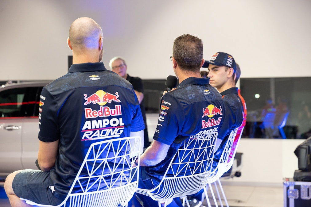 V8 drivers share tales from the racetrack